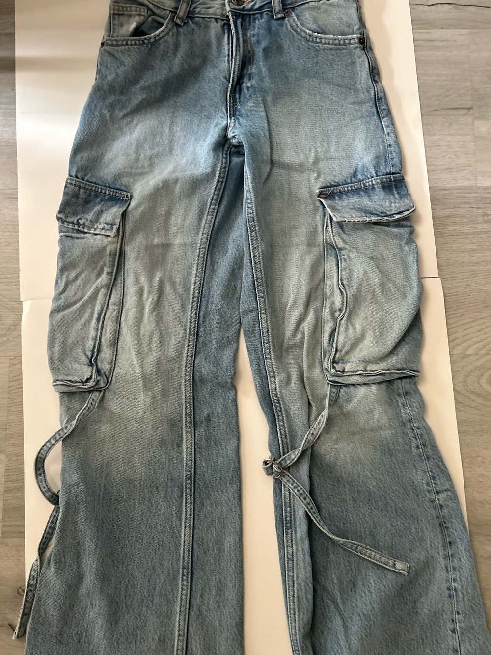 ZARA Light Blue Women’s Cargo Jeans – Casual Utility Style